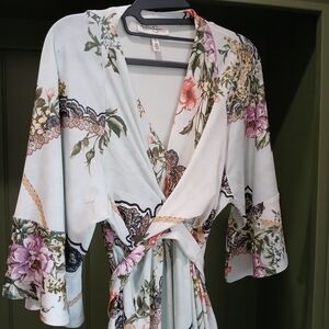 Jessica Simpson Floral Maternity Dress in Cream and Green